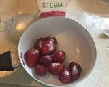 Foto del paso 1 de la receta: Frutillas con crema sin azúcar