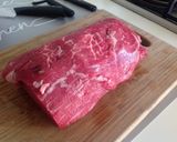 Foto del passaggio 3 della ricetta Tagliata di filetto di manzo al rosmarino con mini peperoni al forno