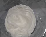 Une image de l'étape 5 de Mousse au chocolat blanc vanille.