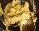 A picture of step 6 of Avocado Peda.