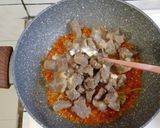 Foto langkah ke 5 dari resep Oseng Mercon Daging Sapi.