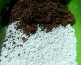 Foto langkah ke 3 dari resep Chewy Shiny Crust Brownies.