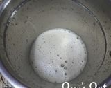 A picture of step 2 of Sun Melon Juice with Basil Seeds.