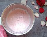 रिफ्रेशिंग रोझ लस्सी (Rose Lassi Recipe In Marathi) रेसिपी स्टेप 4 फोटो 