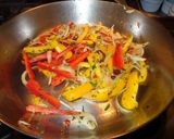 Foto del paso 3 de la receta: Fajitas de lomo