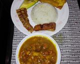 Foto del paso 11 de la receta: Fríjoles con pezuña de cerdo, aguacate, patacón verde, arroz blanco y chicharrón