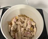 Hình bước làm 2 của món Dầu mè nấu canh thịt