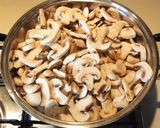 Foto del passaggio 8 della ricetta Lasagna di zucca delica funghi champignon spinaci e salsiccia