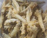 Foto del paso 4 de la receta: Cornalitos fritos con ensalada rusa y pan casero