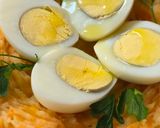Foto del paso 6 de la receta: Nidito de puré de papa y zanahoria con huevos duros by Ana María Wolf 🪺🥔 🥕🥚🧈🥚