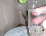 A picture of step 6 of Cucumber juice and refreshing water.