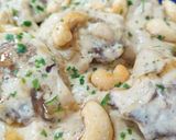 Foto del paso 6 de la receta: Carrillada en salsa cremosa de roquefort con anacardos caramelizados al chocolate