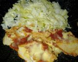 Foto del paso 3 de la receta: Pechuga de Pollo con ketchup y ensalada de arroz con cebolla