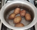A picture of step 1 of Baked Smashed Potato.