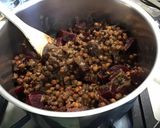 Une image de l'étape 4 de Soupe de betteraves rouges et pois chiches au lard et crème.