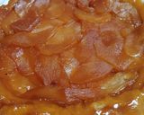 Karamellás fordított almatorta recept fázis 5 fotója