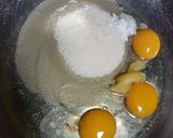 Foto langkah ke 2 dari resep Bolu susu vanilla kukus.