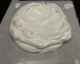 A picture of step 2 of Pavlova.