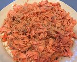 A picture of step 5 of Salmon flake Bento Box.