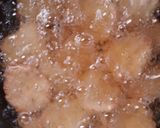A picture of step 3 of Wheat Mathri.