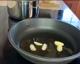 Foto del paso 1 de la receta: Pavo en pepitoria con champiñones