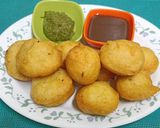 A picture of step 5 of Urad Dal wadas.