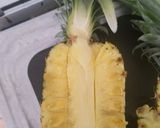Foto del passaggio 2 della ricetta Insalata con gamberi nell'ananas
