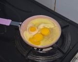 Foto langkah ke 3 dari resep Telur Ceplok ala India (Bihari style).