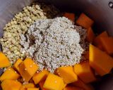 Foto del paso 1 de la receta: Lentejas con quinua en olla a presión u olla exprés