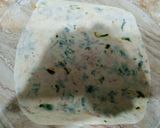 A picture of step 3 of Khasta Masalay dar paratha.