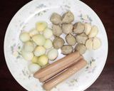 Foto langkah ke 3 dari resep 17. Sup Sosis Bakso Nikmat.
