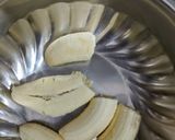 A picture of step 2 of Koat pitha.