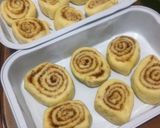 Foto langkah ke 3 dari resep Cinnamon Roll with Creamcheese.