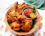 Foto langkah ke 9 dari resep Ayam Goreng Praktis.