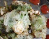 A picture of step 4 of Palak cheese pakoda.