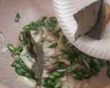 Foto langkah ke 5 dari resep Oseng Tempe Ampela Cabai Hijau.