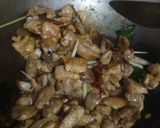 Foto langkah ke 3 dari resep Pindang Ayam Jamur Merang.
