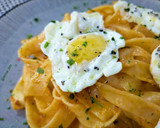 Foto del paso 6 de la receta: Tagliatelle a la crema de queso y sobrasada con huevos de codorniz