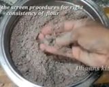 A picture of step 5 of Soft Ragi puttu.