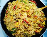 รูปขั้นตอนการทำที่ 4 ของ ผัดหมี่สิงคโปร์  Stir fry Singapore Noodles