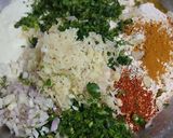 A picture of step 4 of Aloo Methi Paratha.