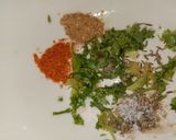 A picture of step 2 of Omelette Paratha..