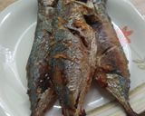 Foto langkah ke 4 dari resep Ikan kembung panggang mentega #43.