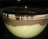 A picture of step 3 of Vanilla chocolate biscuit pudding.