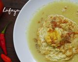 Foto langkah ke 5 dari resep Telur Ceplok Kuah Kuning Sedap🍲.