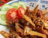 Foto langkah ke 4 dari resep Ikan Asin Kriuk Bumbu Sambel.