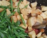 Foto langkah ke 3 dari resep 11.Sambal goreng kentang buncis.