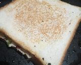 A picture of step 4 of Cheese Bread Sandwich.
