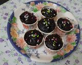 A picture of step 5 of Chocolate cup cakes with harshley Syrup and choco chips.