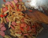 Foto langkah ke 7 dari resep Macaroni sosis pedas.